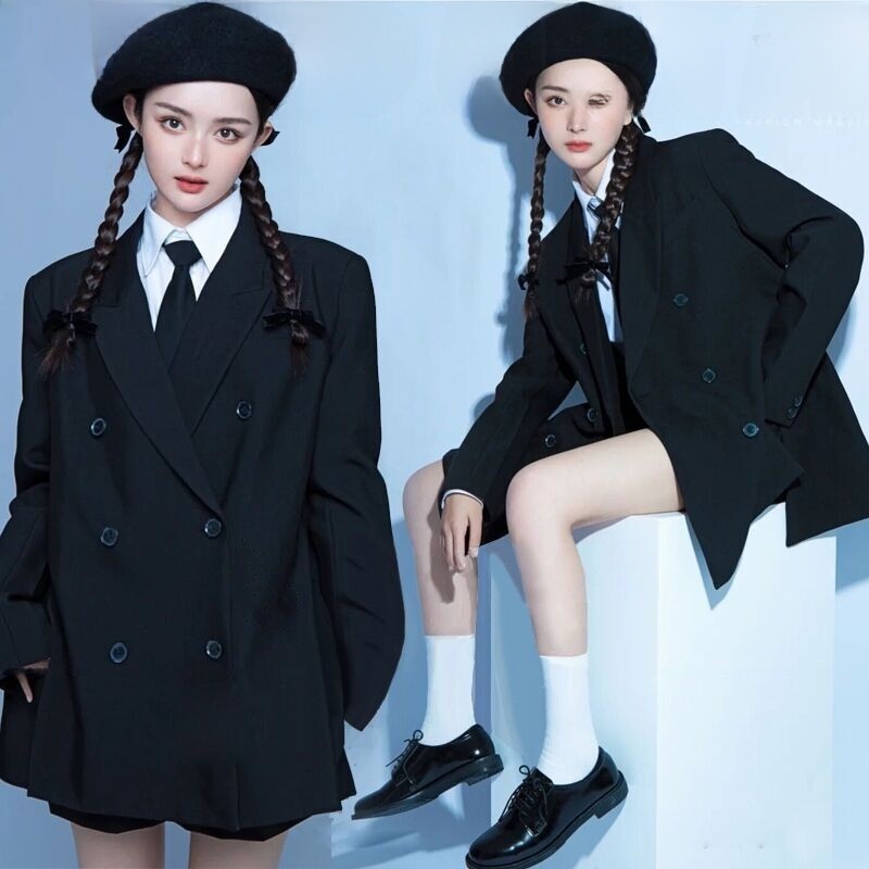 Ethnic Fashion Brands - Fotografi Potret Baru Wanita Bergaya Kampus,