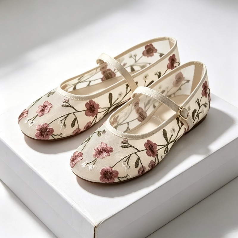 Sandal Merek Sejuk Wanita Flat - Ethnic Fashion Brands ulasan dan harga
