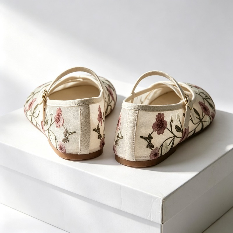 Sandal Merek Sejuk Wanita Flat - Ethnic Fashion Brands ulasan dan harga
