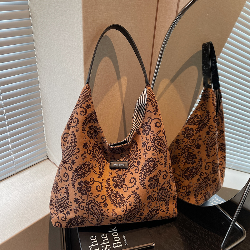 Tas Tote Kapasitas Besar Pola  - Ethnic Fashion Brands ulasan dan harga